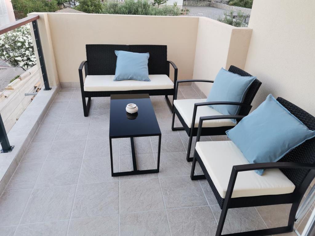 Apartment Dragana, Jezera, Island Murter Eksteriør billede