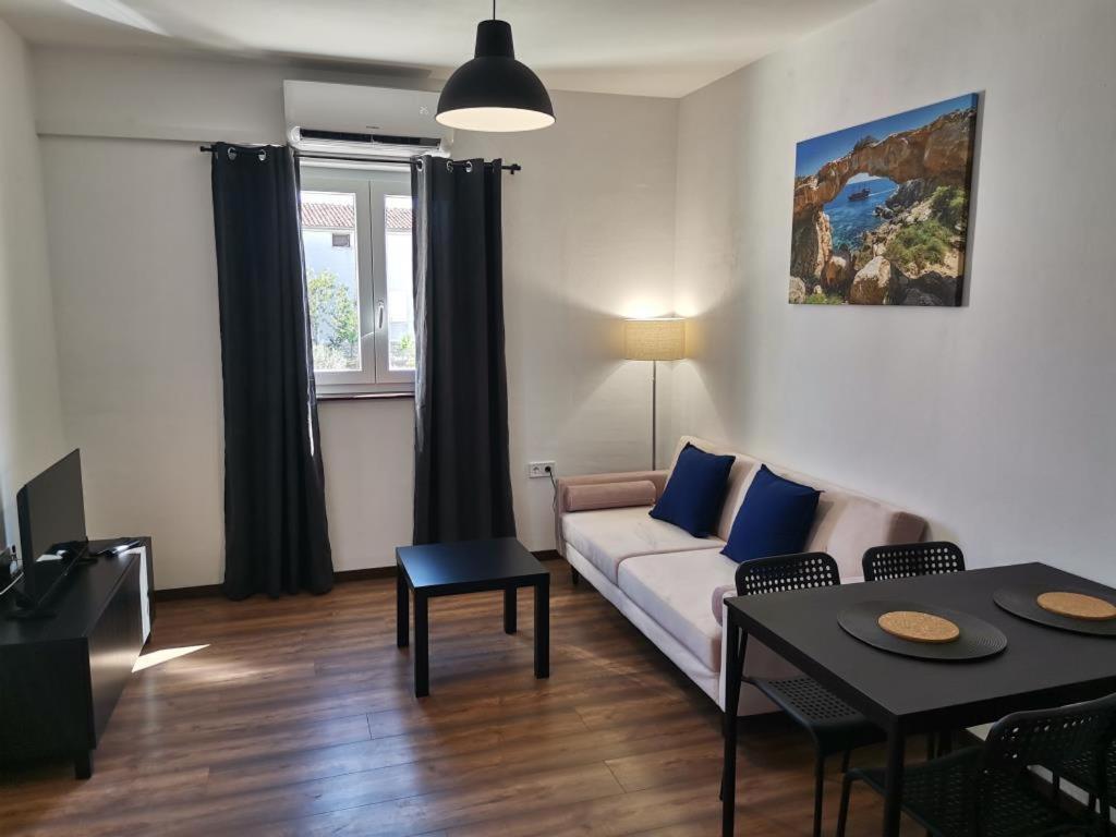 Apartment Dragana, Jezera, Island Murter Eksteriør billede