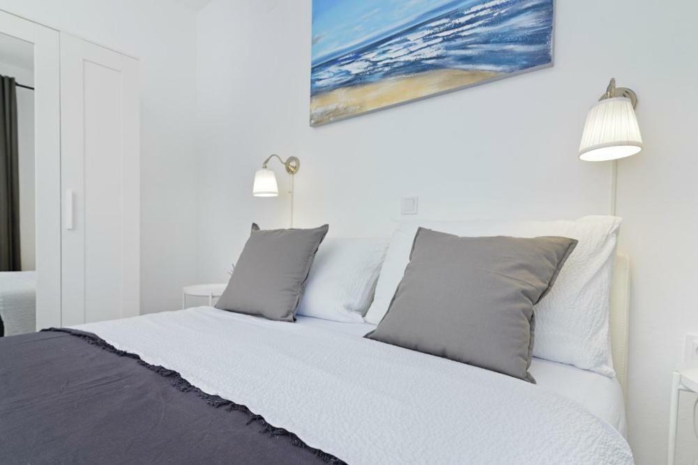 Apartment Dragana, Jezera, Island Murter Eksteriør billede