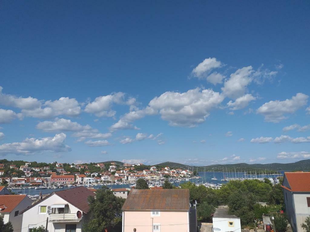 Apartment Dragana, Jezera, Island Murter Eksteriør billede